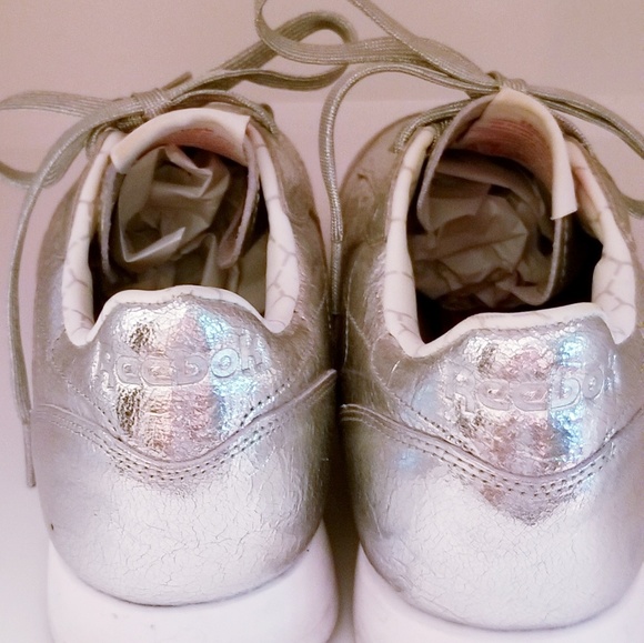 SILVER REEBOKS - Picture 2 of 3